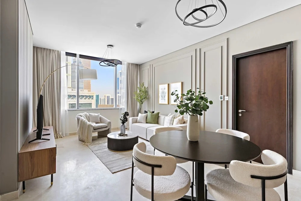 Silkhaus Premium 1BR Sky Gardens Heart of Difc