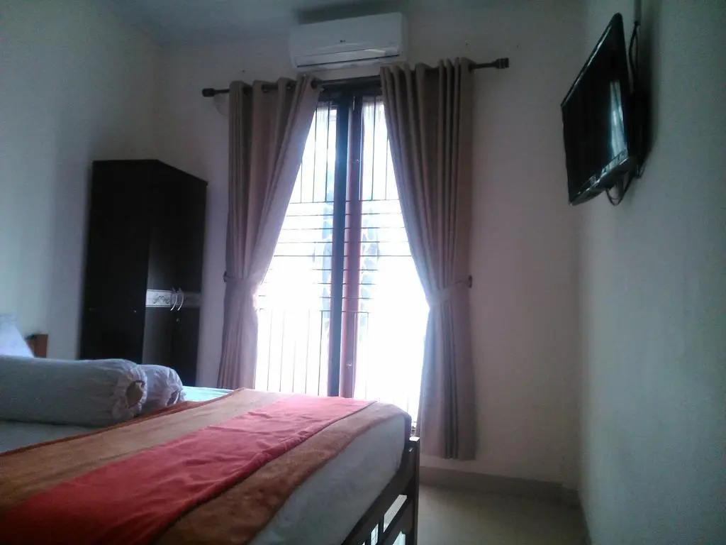 Rumah Sarwestri B&B