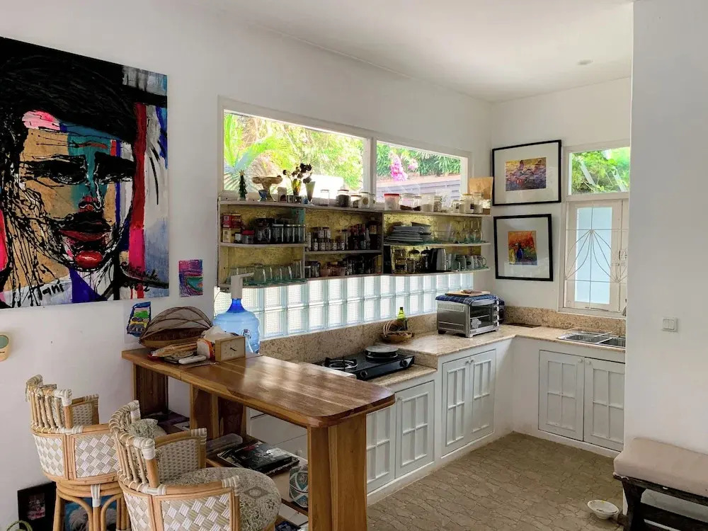 Tropical Oasis 2 BR Villa - Near Beach