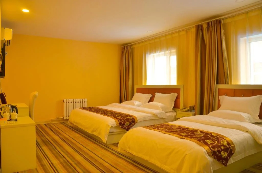 Wuyue Holiday Hotel