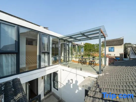 Zhouzhuang Chunfeng Zui Linhe Boutique Homestay