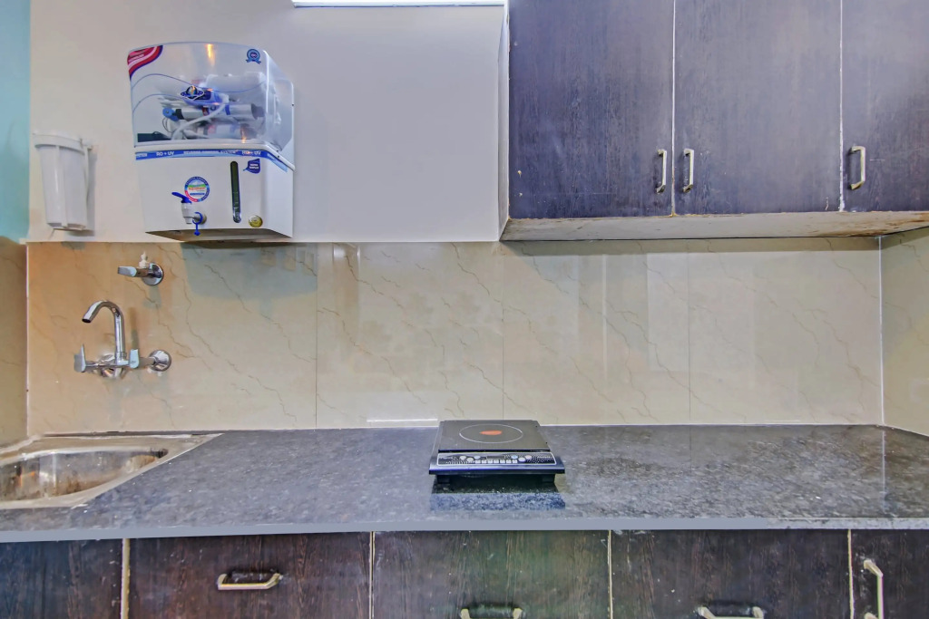 OYO Townhouse Saket Residency 1 Delhi