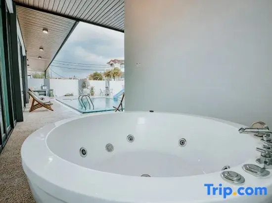 Ipoh 55 Private Pool by Verve (26 pax)