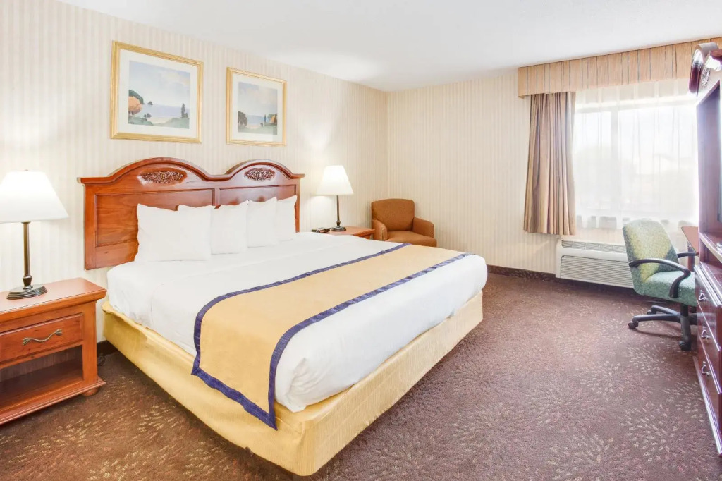 Baymont by Wyndham Kalamazoo East