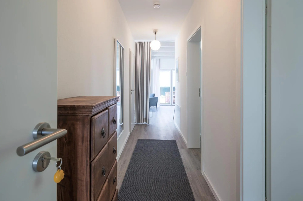 Tastefully furnished, modern and light-flooded apartment.