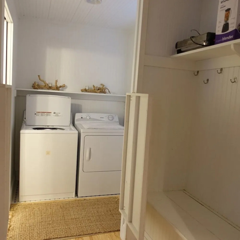 Simon O'neal House 3 Bedrooms 2 Bathrooms Home