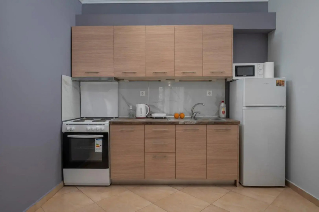 Kosmos Service Apartment City Center 2 With Parking