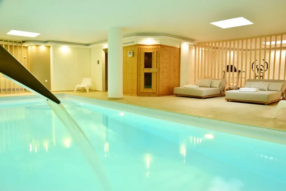 Aqua Villa