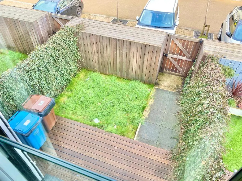 Large Townhouse 5 Beds with Two Parking Spaces - Manchester City Centre