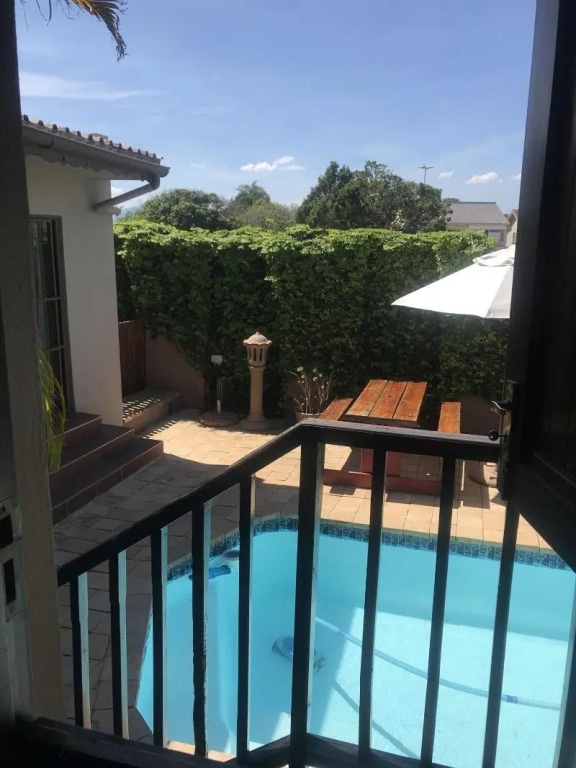 Dolphin Circle Bed and Breakfast