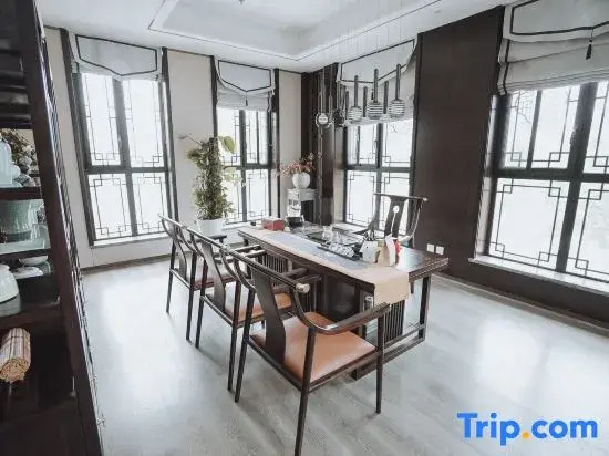 Man · Wenquan Homestay