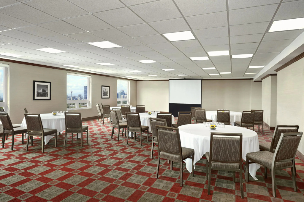 Four Points by Sheraton Calgary Airport