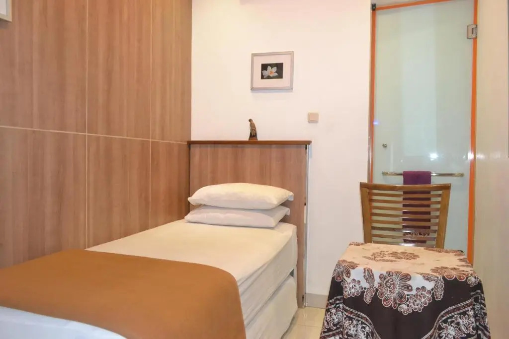 Cabin Hotel Bhayangkara