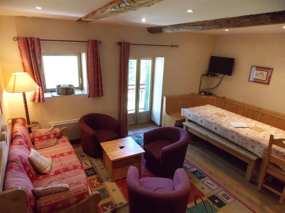 Alpe DE Virgile - Chez Mado : 5 Pièces 10 à 13 Personnes / 5 Rooms 10 to 13 People
