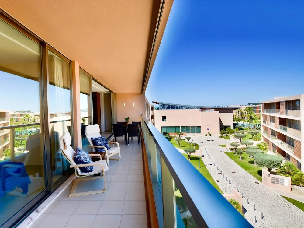 Apartment With 2 Bedrooms in Guia, With Shared Pool, Enclosed Garden and Wifi - 500 m From the Beach
