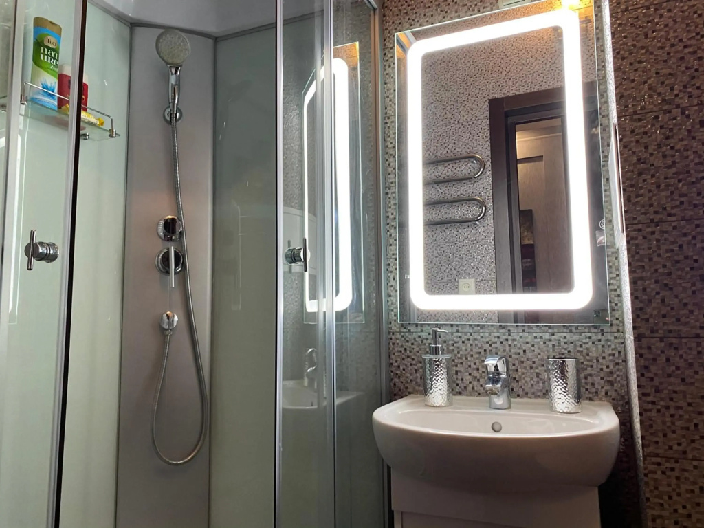 Modern luxury studio in the center of Kharkiv at Konstitutsii Square