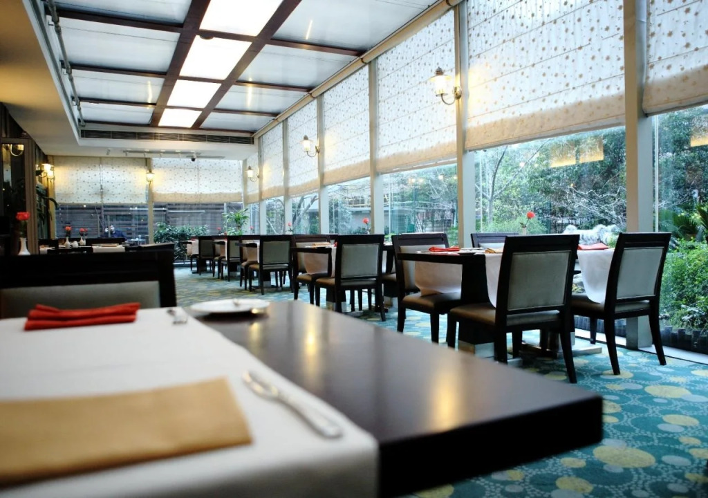 Howard Johnson All Suites