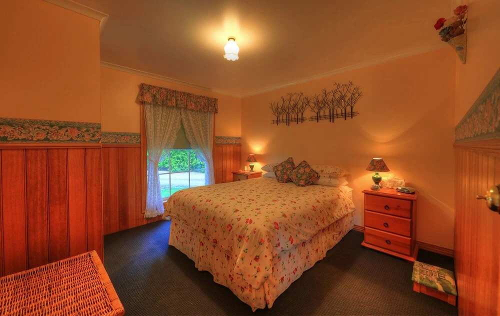 Rosebank Cottage Collection