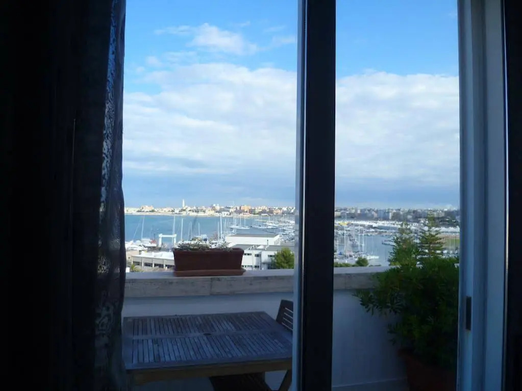 Apuliapartments-Lighthouse