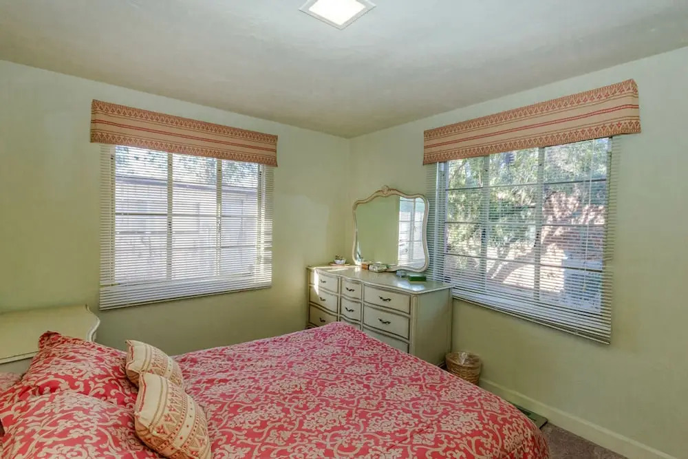 Readers Holmes 2BR by Casago