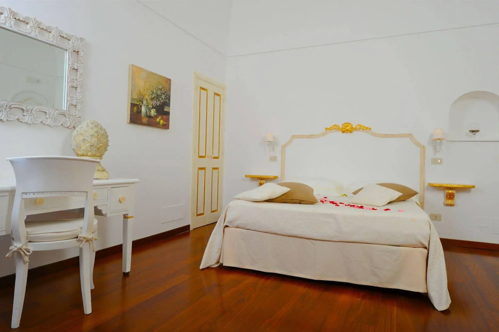 Villa Mary Suites