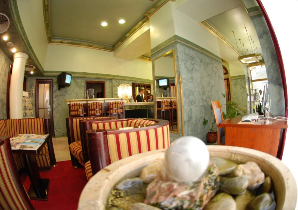 EA Hotel Royal Esprit