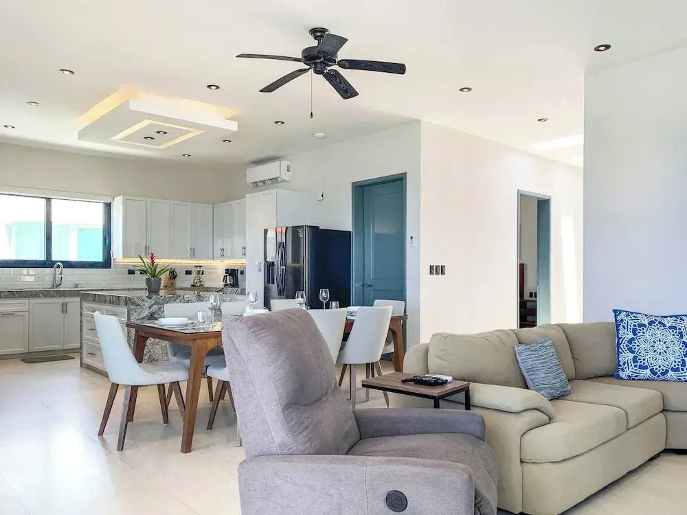Seaside Villa 4 Beds, Private Pool, Amazing Views