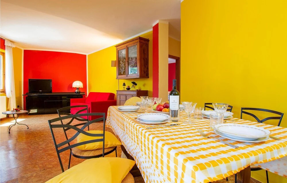 Amazing Apartment in Lamporecchio With 2 Bedrooms and Wifi