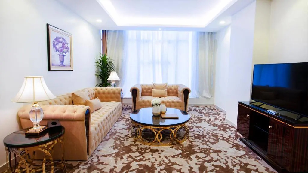 Golden Dream Hotel