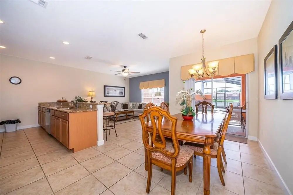 Splendid 4 Bedroom w Pool Close to Disney 3049 Paradise Palms Resort