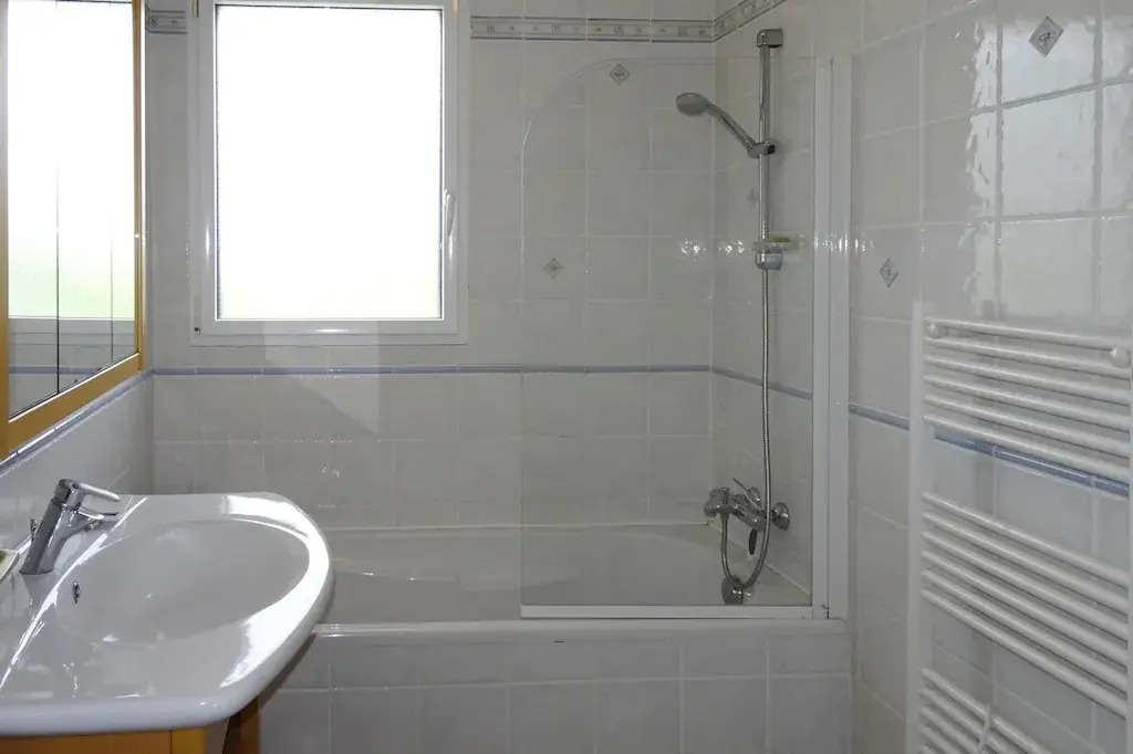 Holiday Home in Le Guilvinec Near Sandy Beach