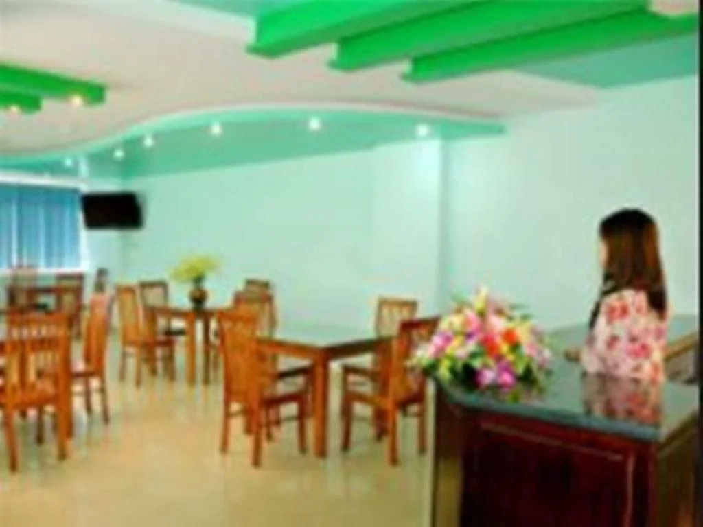 Hoang Du Hotel