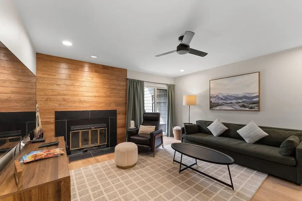 Mountain Side Condominiums 152, Building H