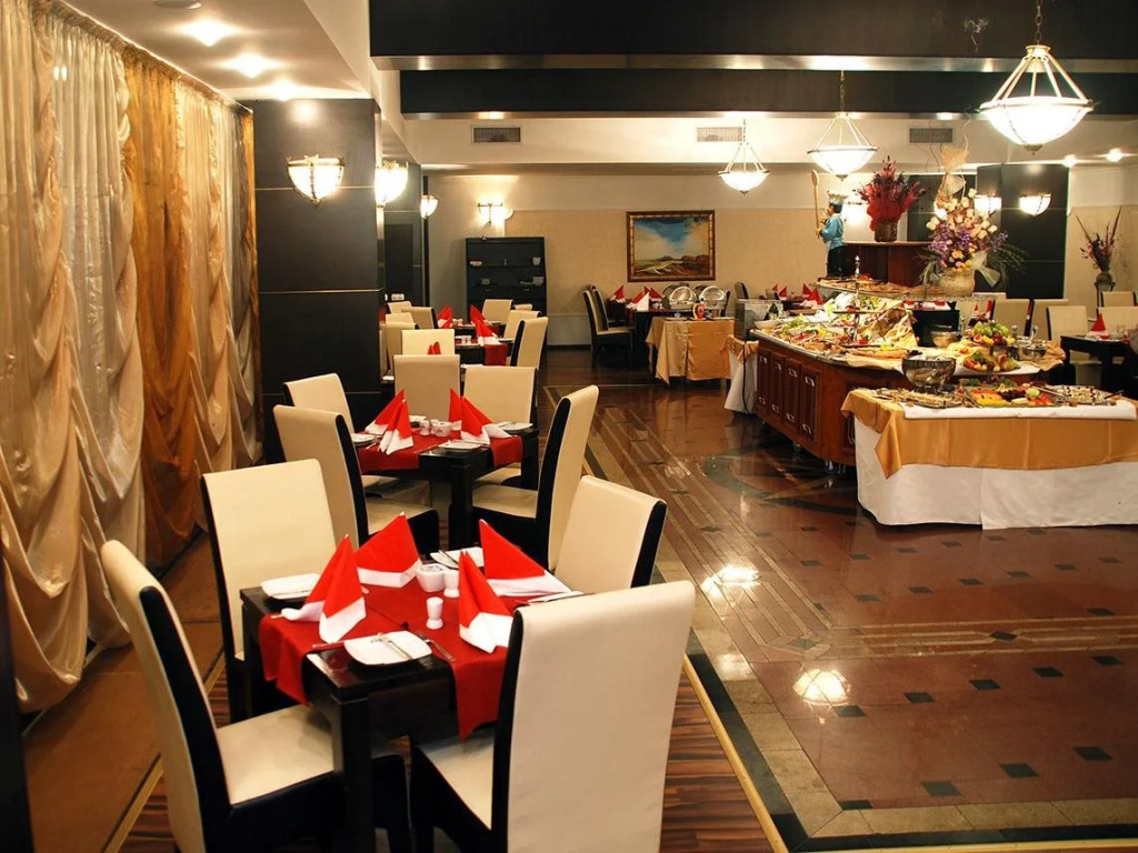 Hotel Prahova Plaza