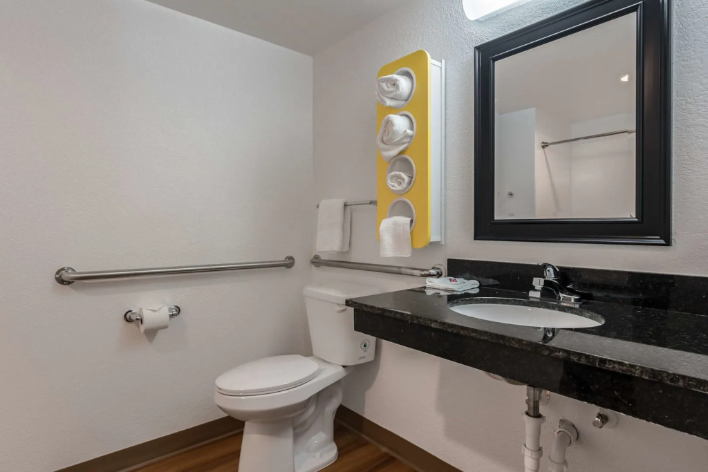 Motel 6 Cartersville - White GA
