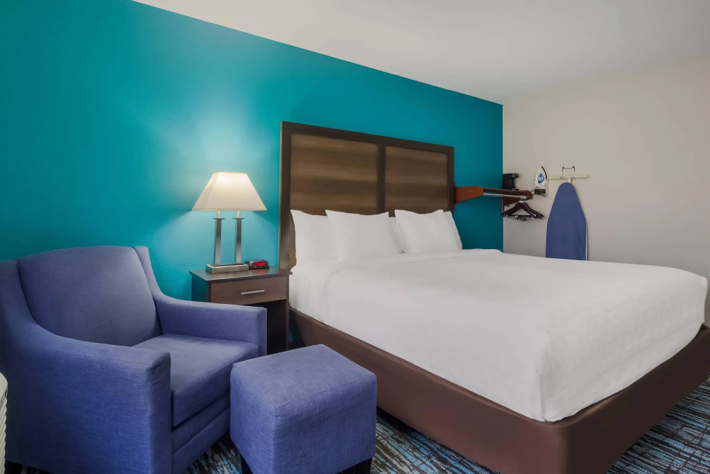 Clarion Pointe Harrodsburg-Danville