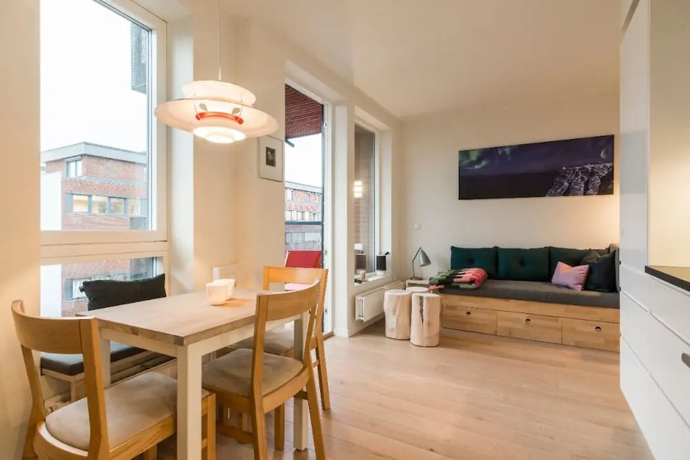 StayPlus Modern Apt Rooftop Terrace