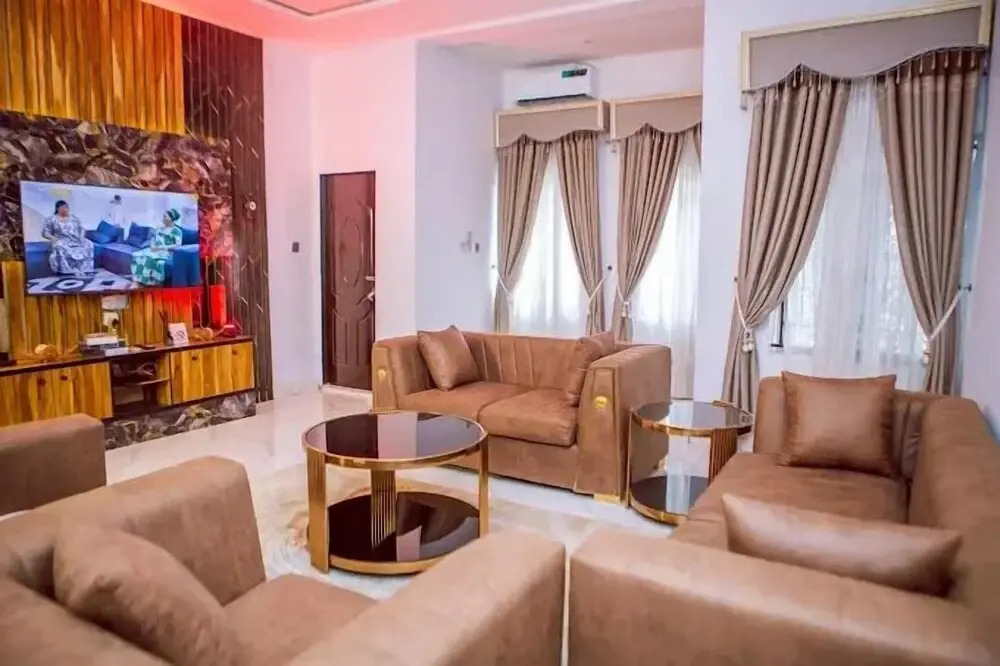 Taj Suites