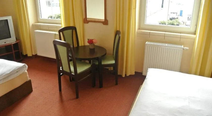 Hotel u Budvaru