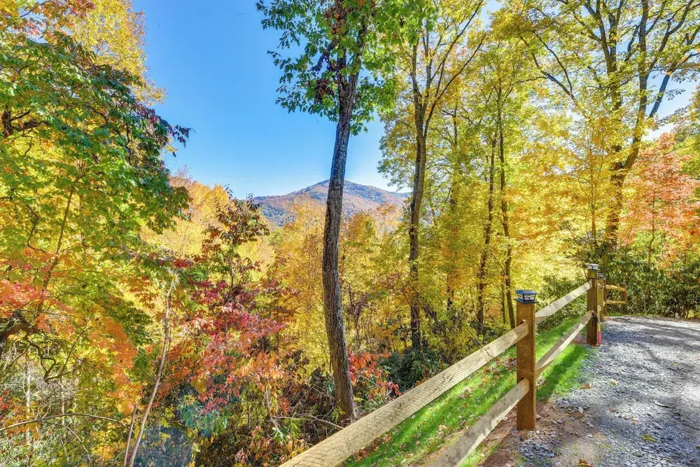 1 Mile to Golfing: Porch w/ Fireplace + Mtn Views