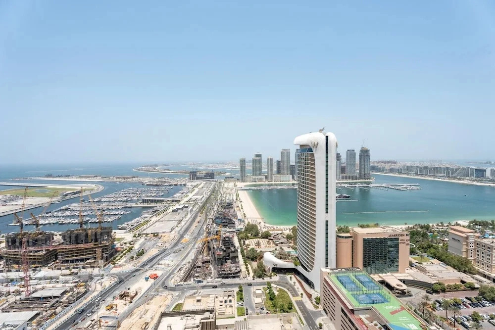 Gala Guests - Elite Residences Suites