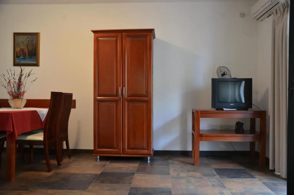 Lero Apartments