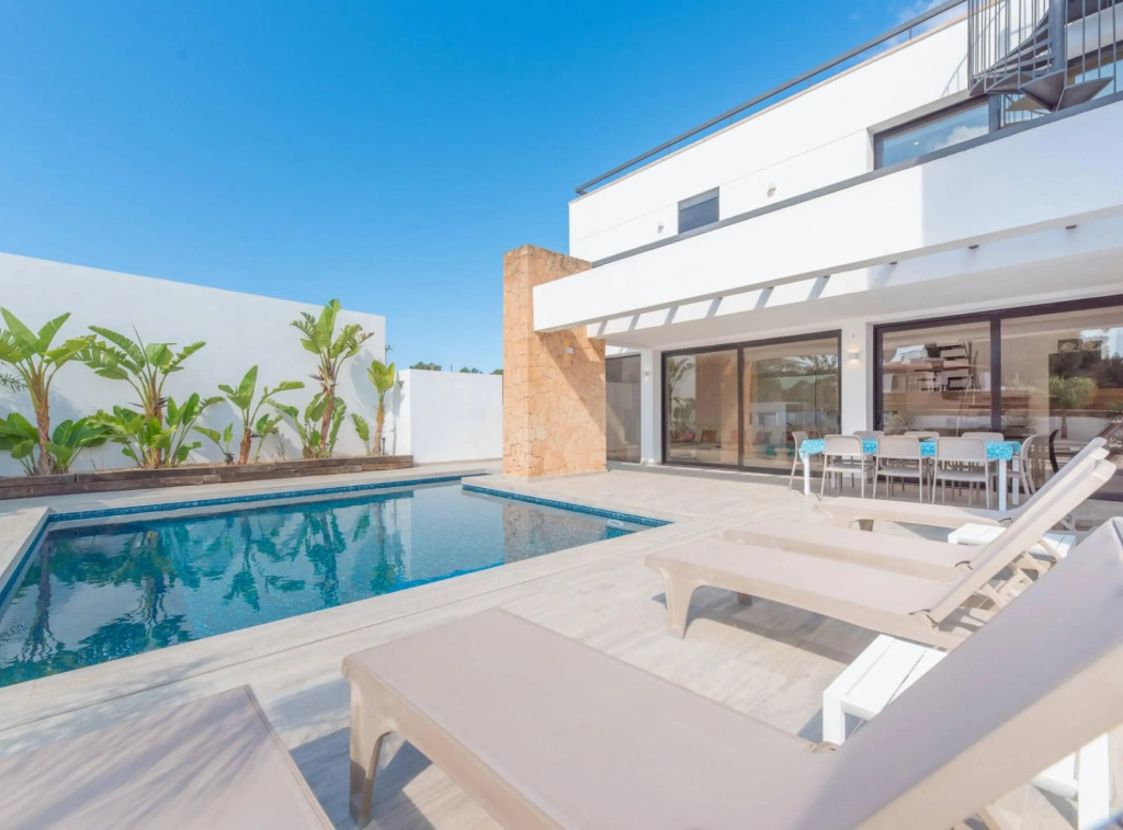Villa Sa Marinada Modern villa