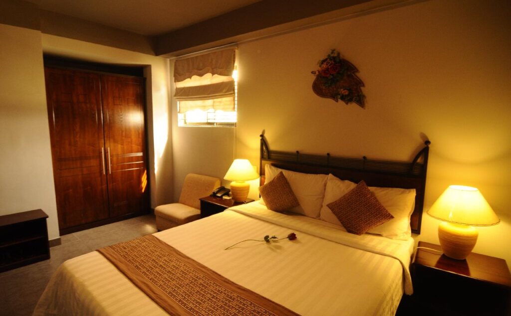 Tulip Hotel