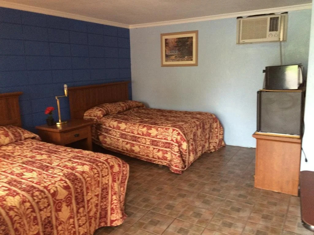 Holiday Terrace Motel