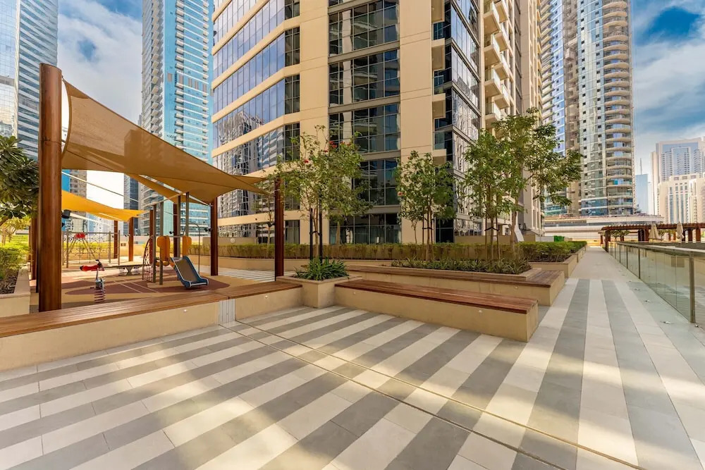 Maison Privee - Classy Apt w/ Terrace & Direct Burj Khalifa Views