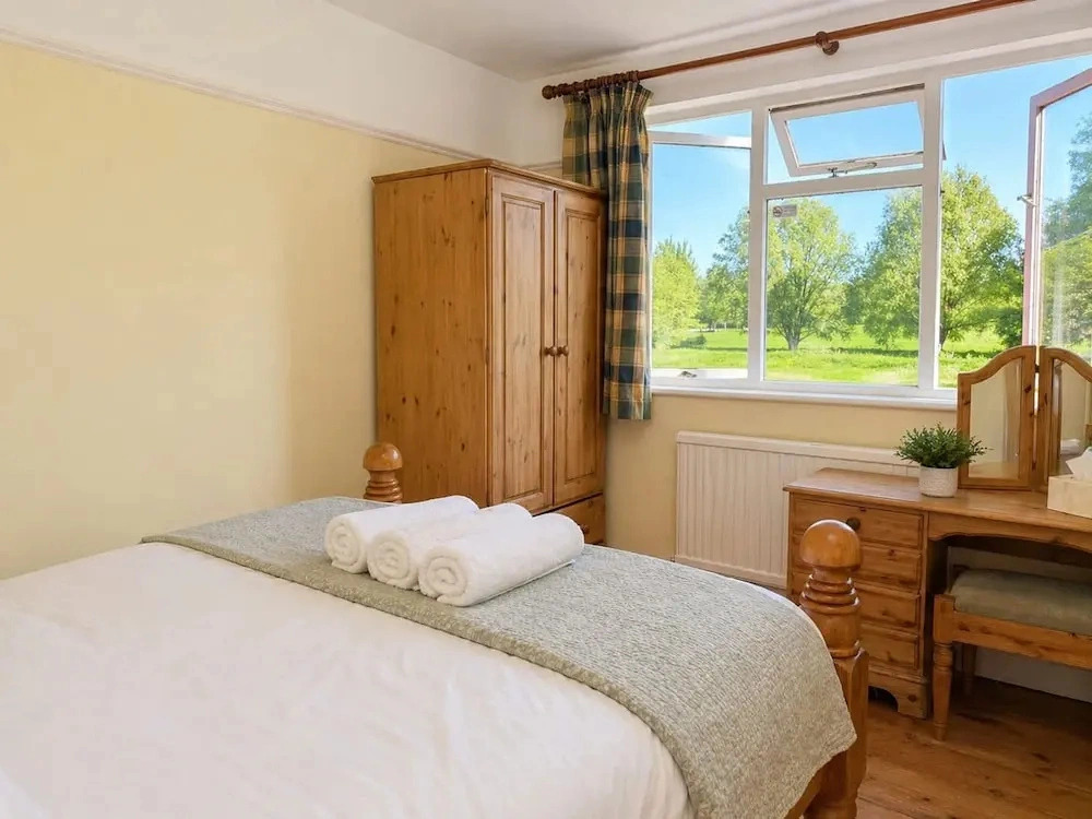 The Boat Hole - Riverside Living in Cambridge