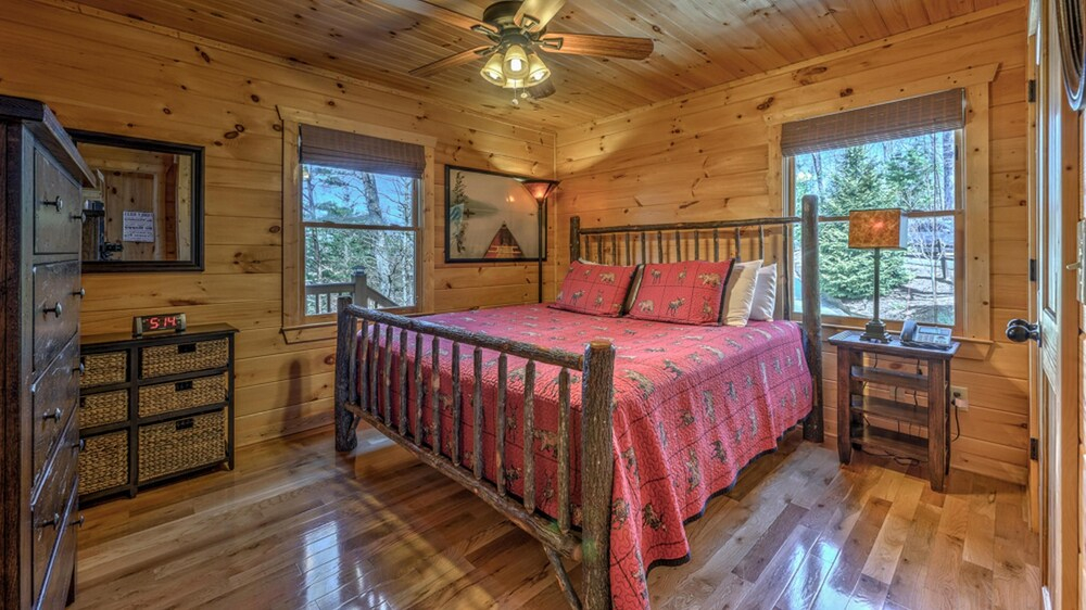 Coppertree Getaway by Escape to Blue Ridge