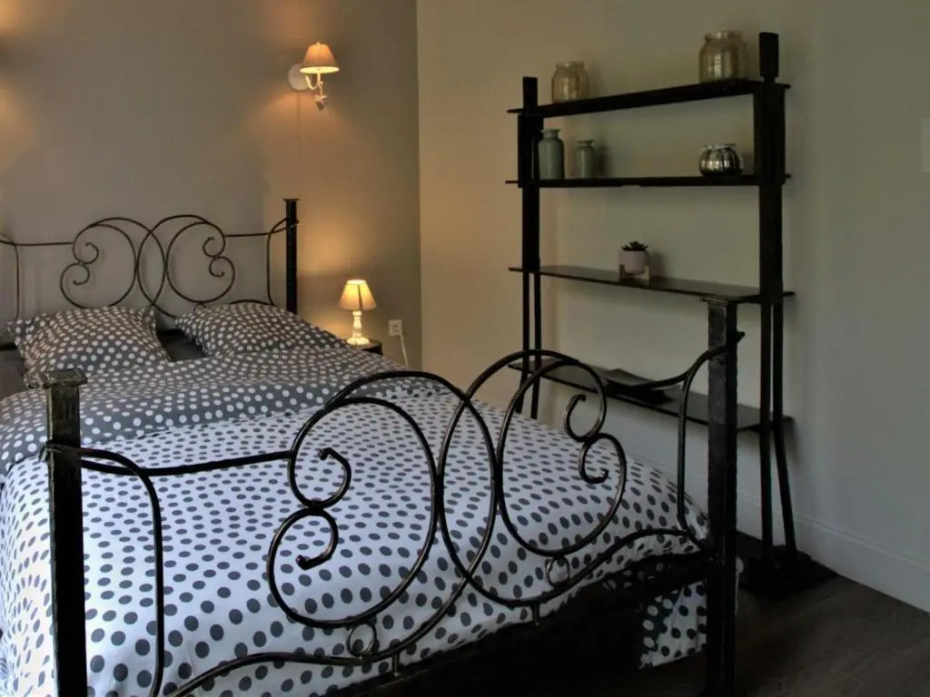 Gite Pougy, 3 pièces, 4 personnes - FR-1-543-177