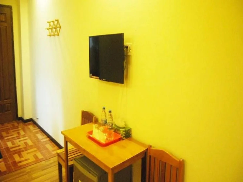 Hotel Bayint Naung